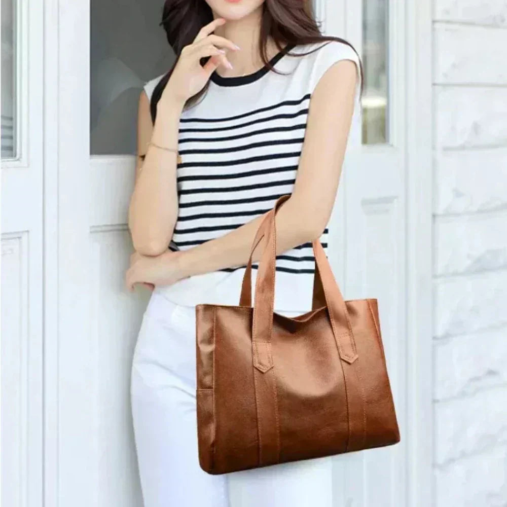 Luxus – Elegante, minimalistische Handtasche