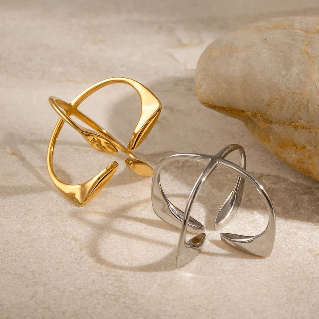 Gerti – Vier Punkte Ring aus Sterlingsilber