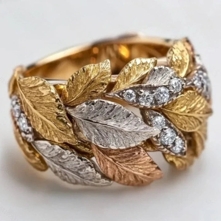 Yulee – Handgefertigter Ring mit Blattmuster