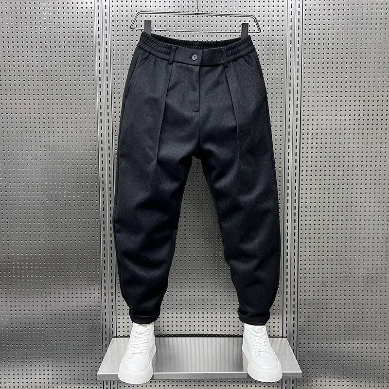 Lizandro – Hoch Taillierte, Plissierte, Konisch Zulaufende Hose