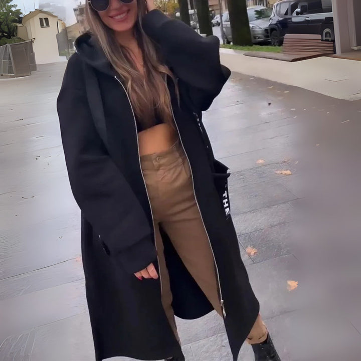 Kirteena – Bequemer Übergröße Kapuzen Mantel