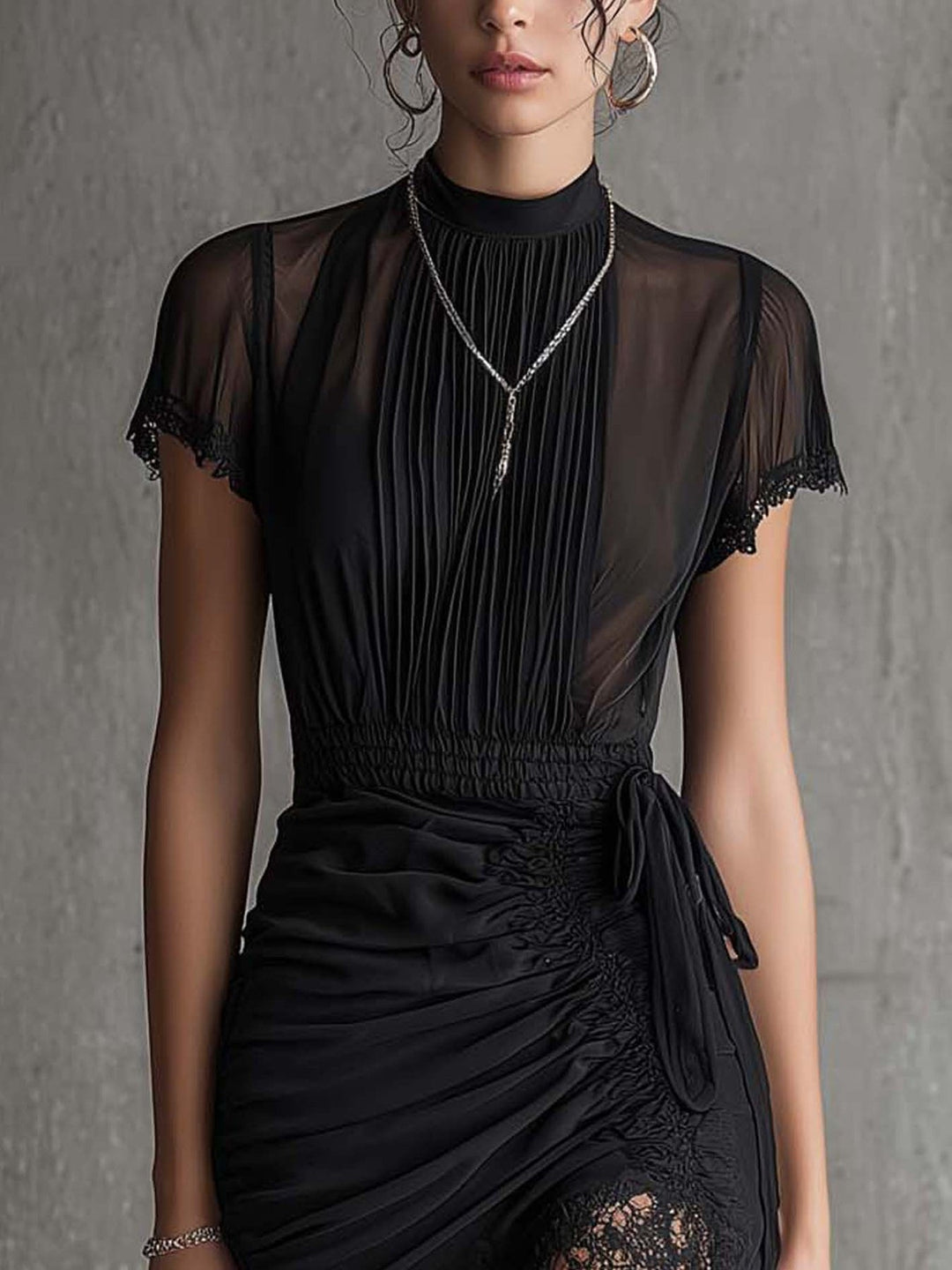 Semila – Minikleid Mit Geflochtener Taille Und Spitzenbesatz