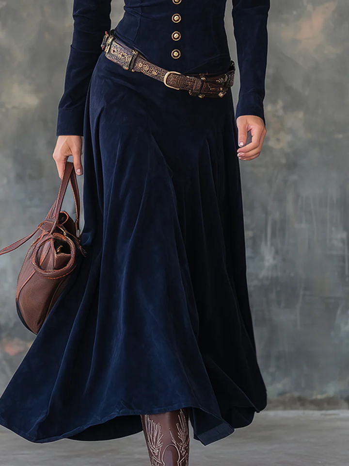 Jelissa – Maxikleid aus Wildleder mit Schlitz