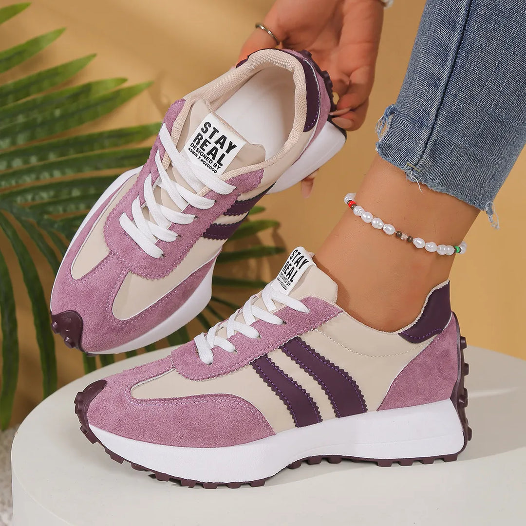 Lariesa – Sneaker mit Schnürverschluss Und Kontraststreifen