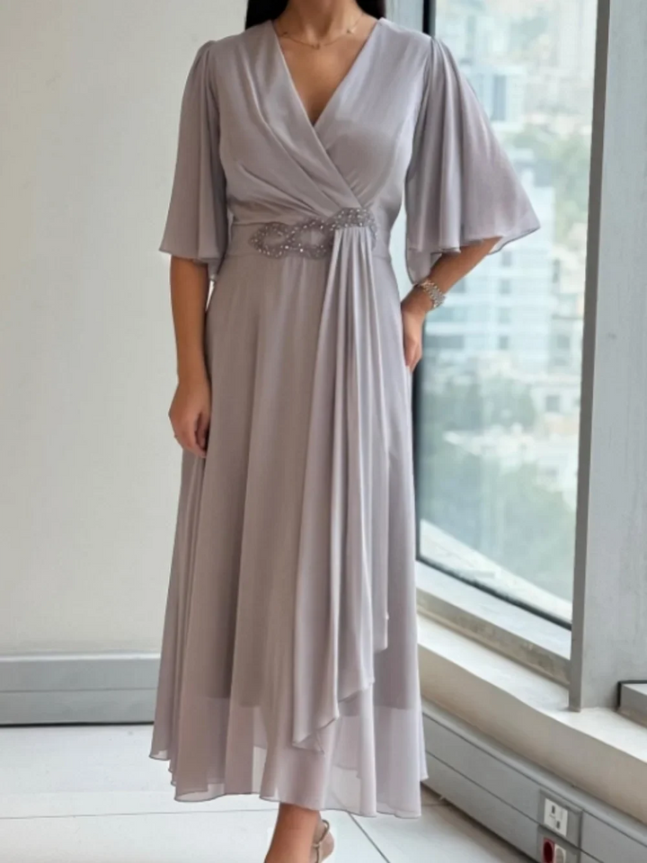 Bhagya - Elegantes langes Chiffon Kleid Mit V-Ausschnitt