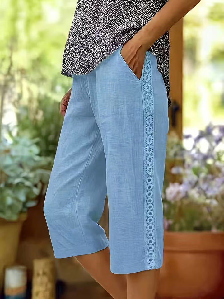 Arnisa - Bequeme Sommerhose Mit Seitlichen Spitzen Einsätzen