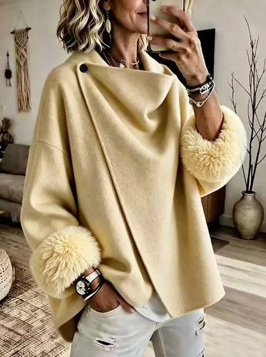 Mikila – Asymmetrische Jacke Aus Wollmischung Mit Kunstfellbesatz