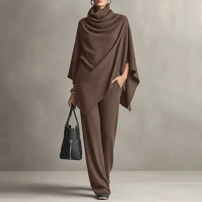 Deidraa - Set Aus Cape Mit Wasserfallausschnitt Und Hose Mit Weitem Bein