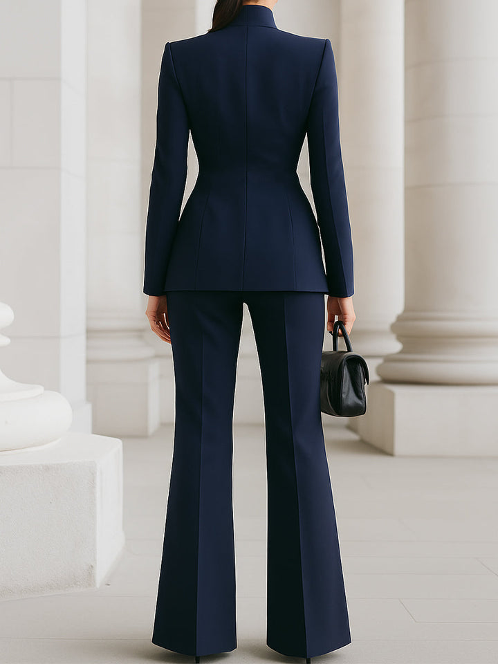 Kaelyn – Ein Knopf-Blazer und Hosenanzug