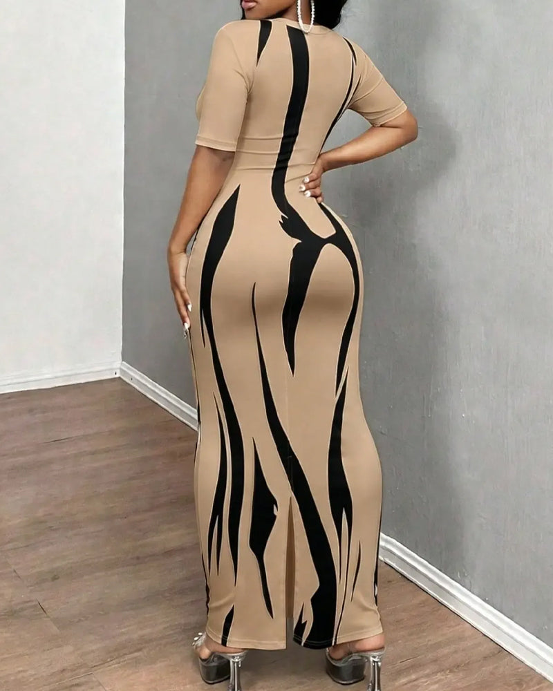Vionia – Eng Anliegendes Gestreiftes Kleid Mit V-Ausschnitt