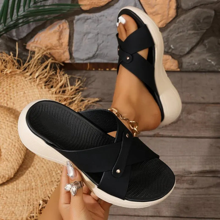 Quessia - Leichte Sommer Sandalen Mit Keilabsatz