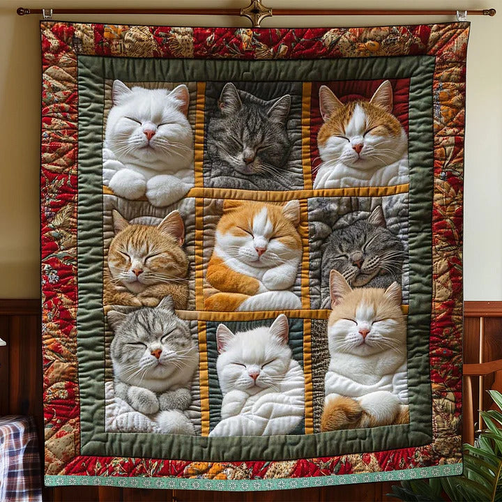 CozyCats – Decke mit aufgedruckten schlafenden königlichen Katzen