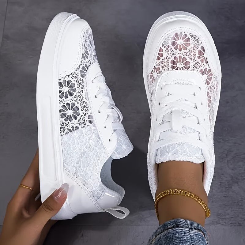 Alessa - Elegante Sneaker Mit Spitzenverzierung