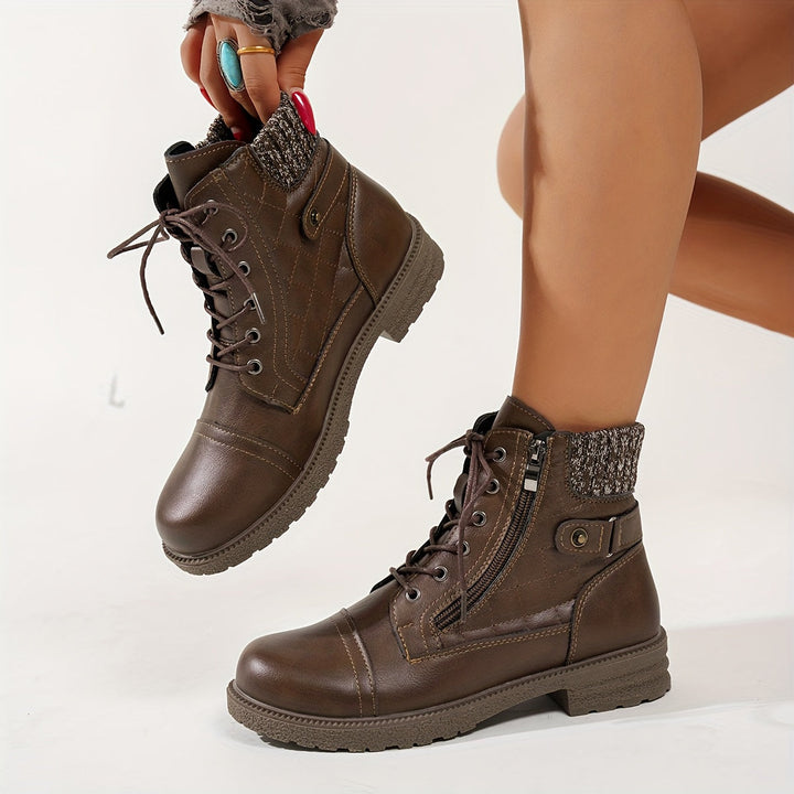 Alfrida – Stiefeletten Mit Schnürung Und Gestrickten Bündchen
