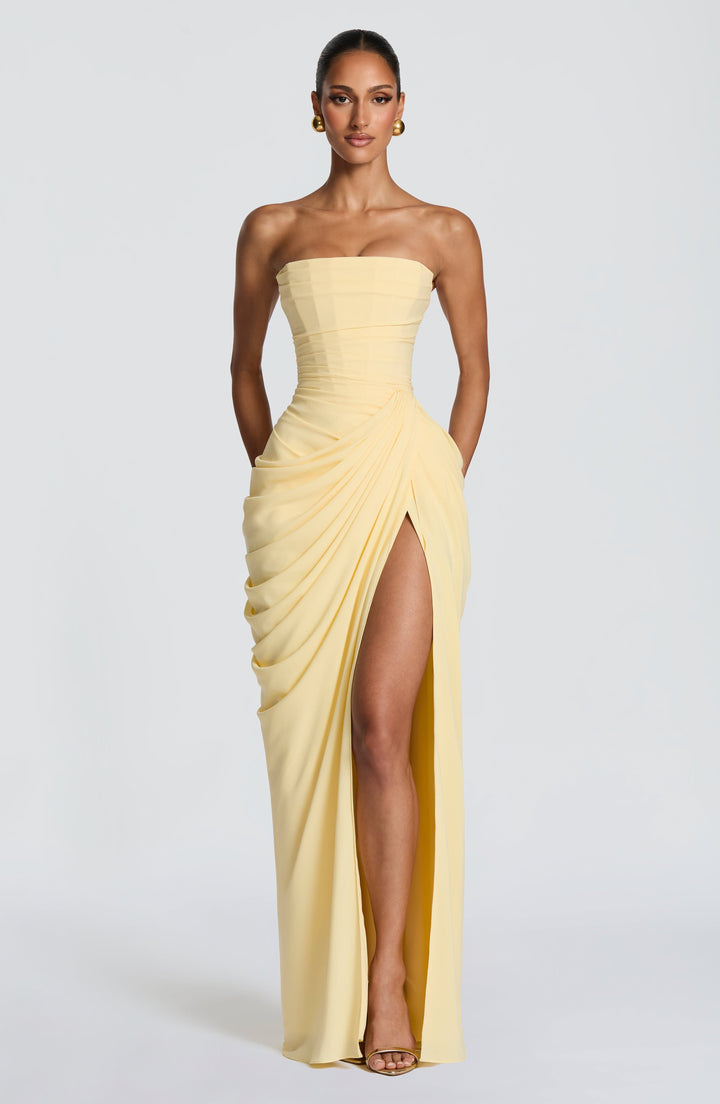 Narja – Trägerloses Maxikleid
