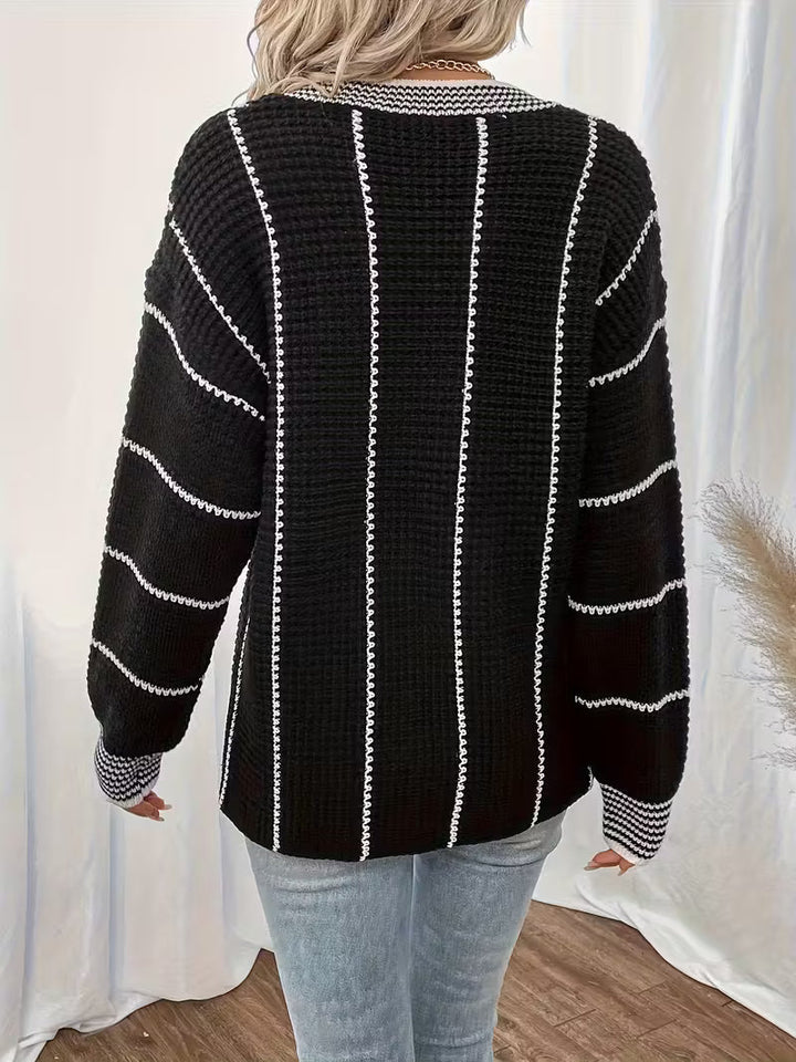 Lykke – Gestreifter Übergröße Pullover Mit V-Ausschnitt