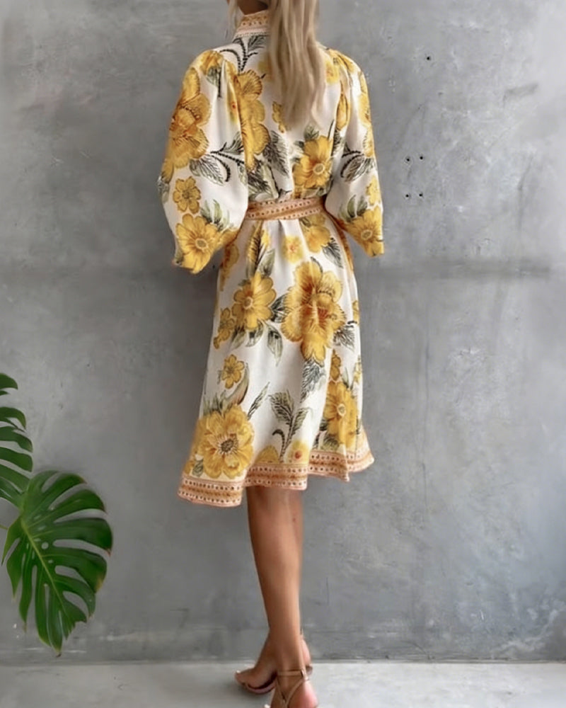 Nylera – Kleid Mit Laternenärmeln Und V-Ausschnitt