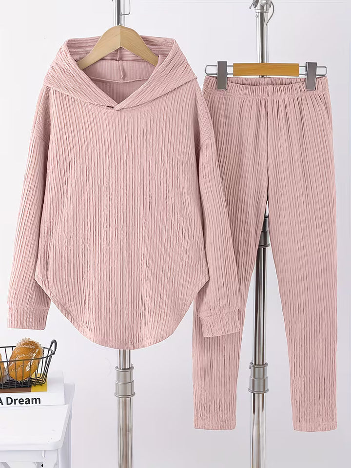 Berenika – Lässiges Kapuzen Top And Leggings