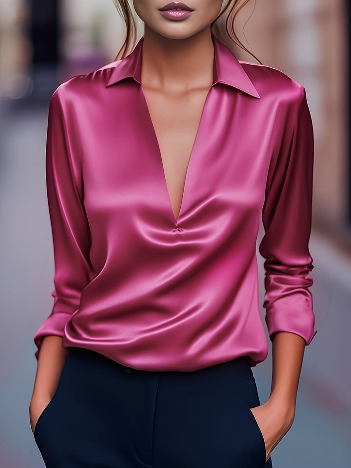Kyrra – Elegante Satinbluse Mit V-Ausschnitt