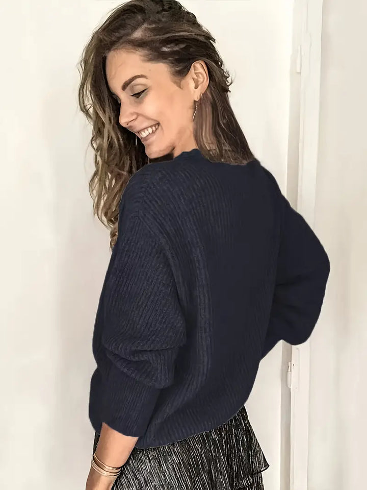 Rozelyn – Eleganter Pullover Mit V-Ausschnitt und Zopfmuster