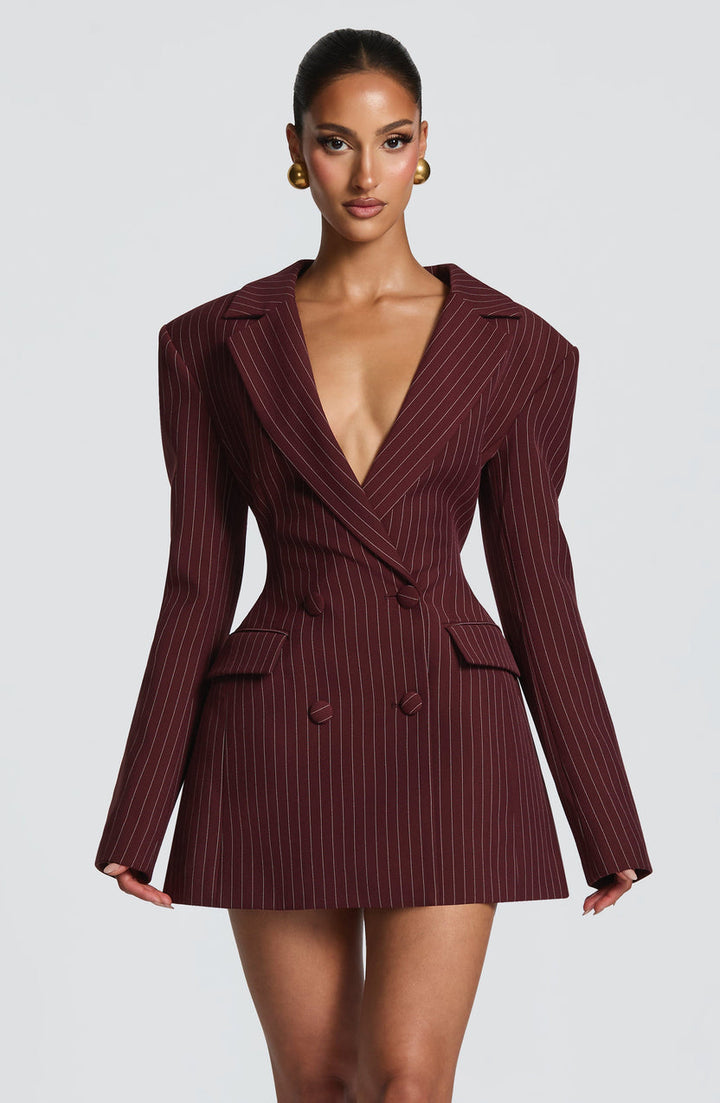 Zaerine – Maßgeschneidertes Minikleid im Zweireiher-Blazer-Stil