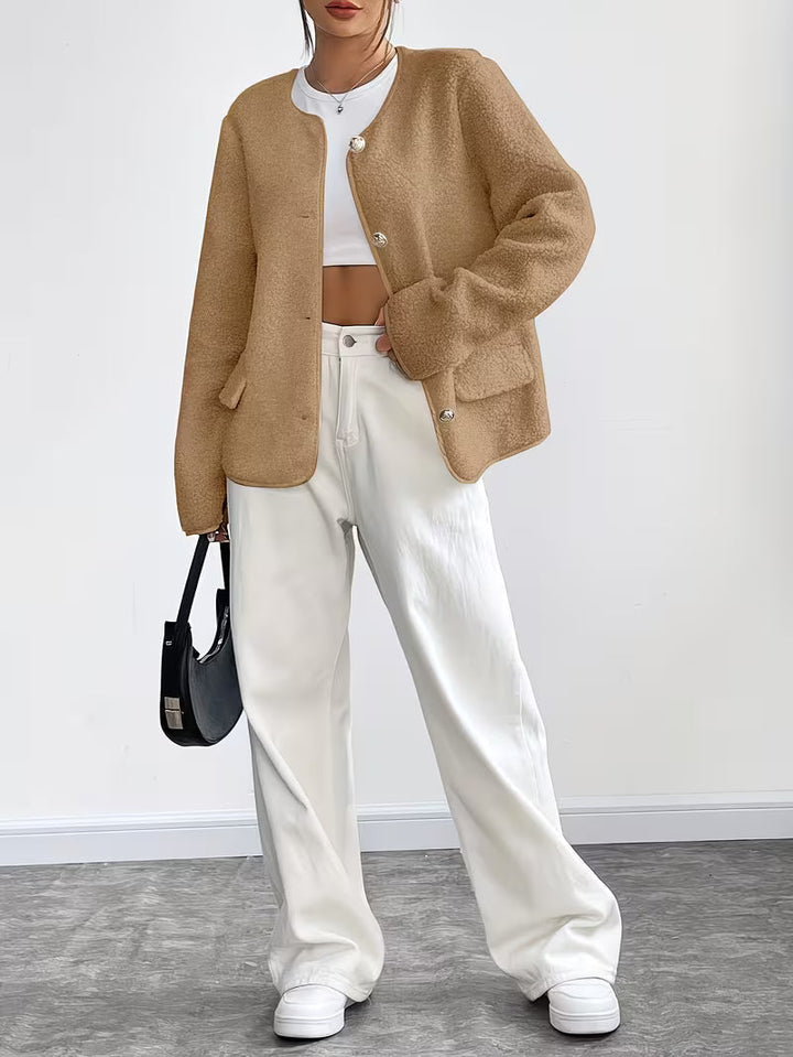 Viktorija - Elegante Jacke Mit Rundhalsausschnitt Und Knopfleiste