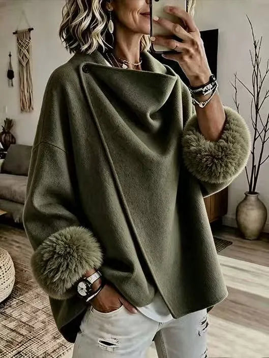 Mikila – Asymmetrische Jacke Aus Wollmischung Mit Kunstfellbesatz