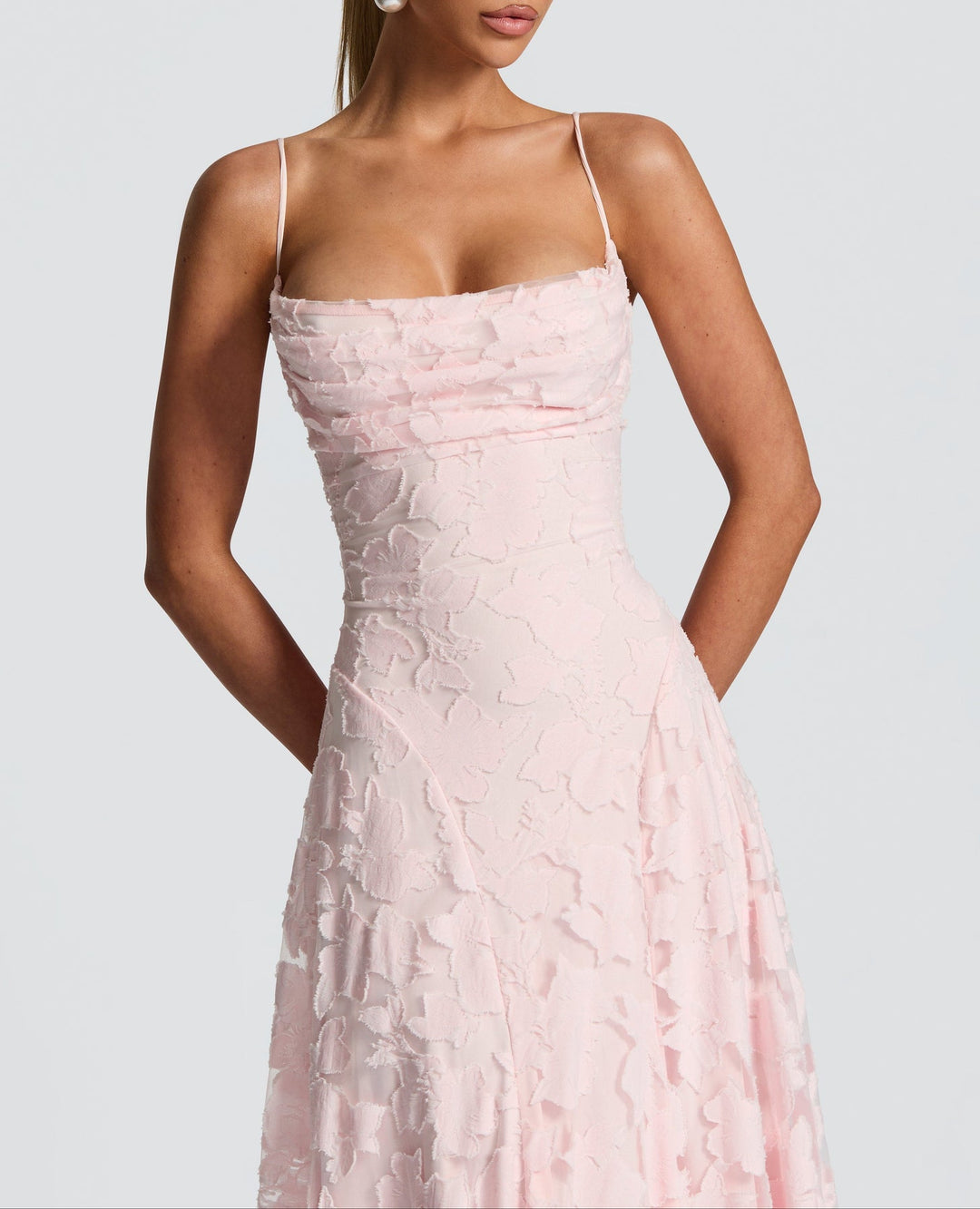 Alonah - Elegantes Fließendes Maxi Kleid