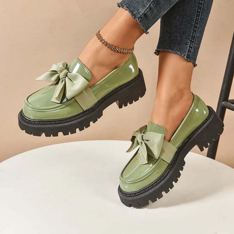 Batya – Elegante Rutschfeste Schuhe Mit Schleife
