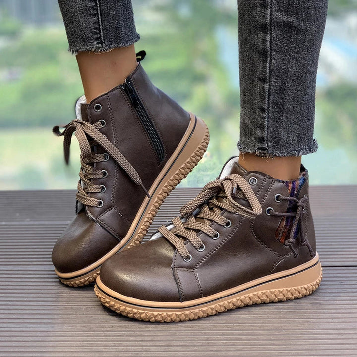 Noline - Bequeme Schnürstiefeletten