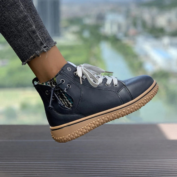 Noline - Bequeme Schnürstiefeletten