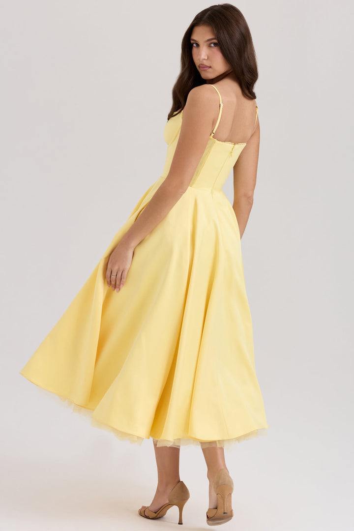 Arestina – Modisches Midi Kleid Aus Tüll