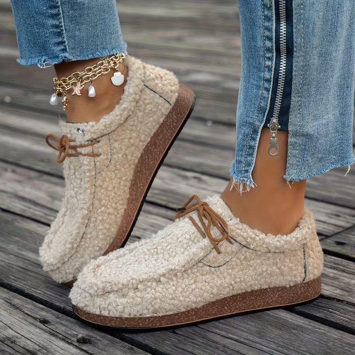 Odeya – Weiche Sherpa-Schnürschuhe