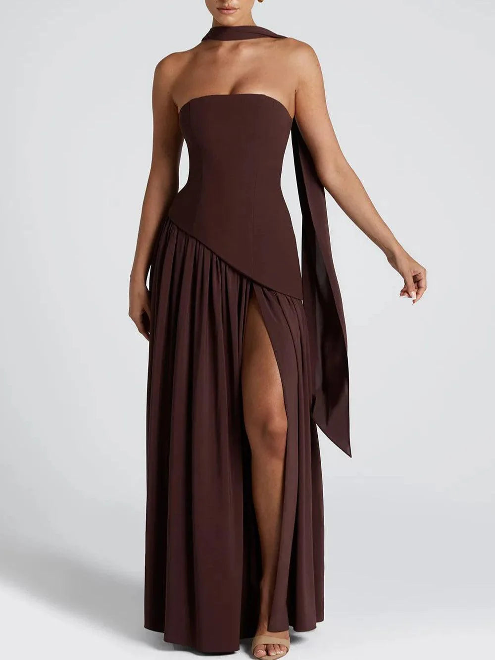 Madame - Trägerloses Langes Kleid Mit Schleife Und Schlitz