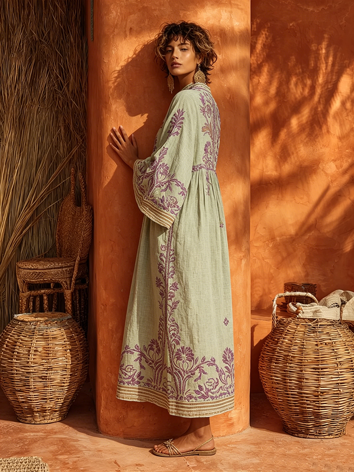 Sariana - Boho-Kleid Mit Stickerei Und V-Ausschnitt