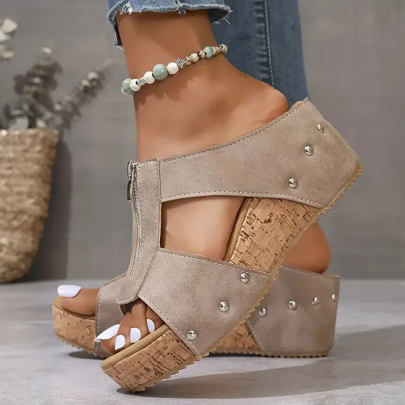 Elfia – Bequeme Keilabsatzsandalen Mit Reißverschluss