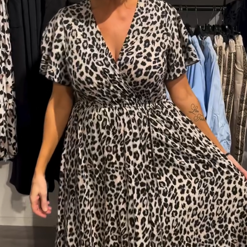 Sirina – Maxi Kleid Mit Leoparden Muster