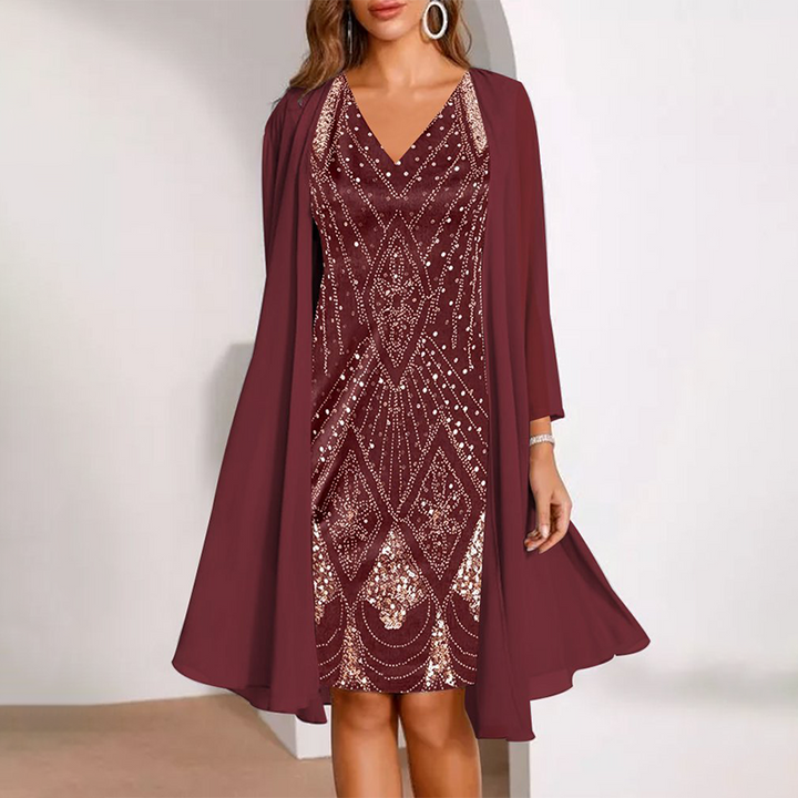 Kamla – Glitzerndes Kleid Mit V-Ausschnitt Und Transparentem Cape