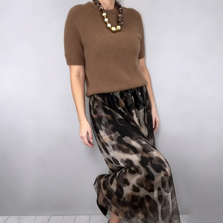 Orli - Eleganter Pullover Und Geblümter Rock Mit Leopardenmuster