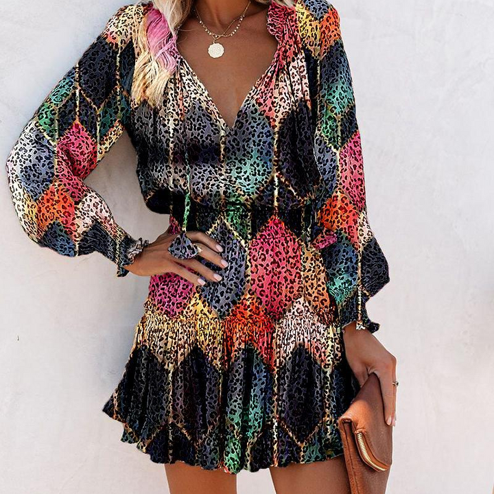 Sissel – Minikleid Mit V-Ausschnitt Und Rüschen