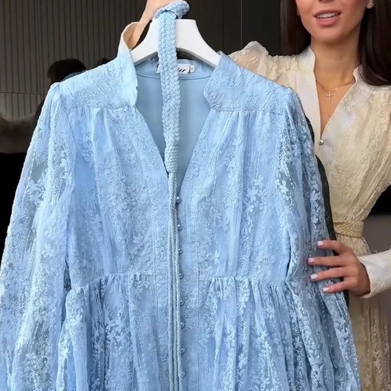 Roslyn - Maxikleid Mit Stickerei Und Langen Ballonärmeln
