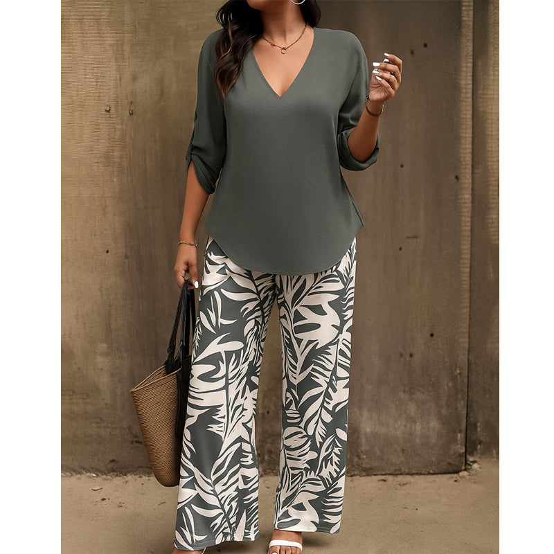 Liwia - Elegantes Sommer-set Mit Einer Bluse MIT V-ausschnitt Und Einer Bedruckten Hose