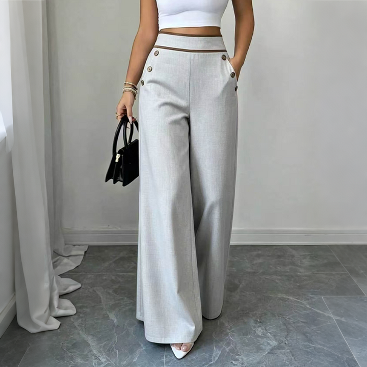 Selvie – Hose Mit Weitem Bein und Zierknöpfen