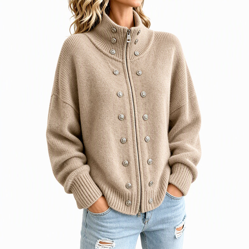 Ezgia – Strickjacke Mit Zierknopf