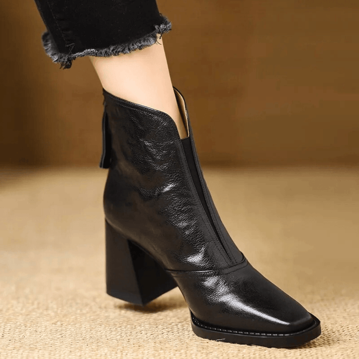 Grizelda – Orthopädisch Inspirierte Stiefeletten